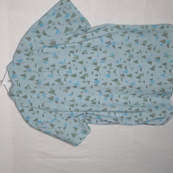 Bigfoot Bougie! The North Face Men's XL/TG button down Sasquatch print shirt - Picture 4 of 4